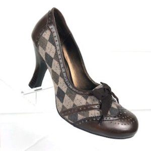 Bongo Brown Grey fabric Brogue Heeled Pump